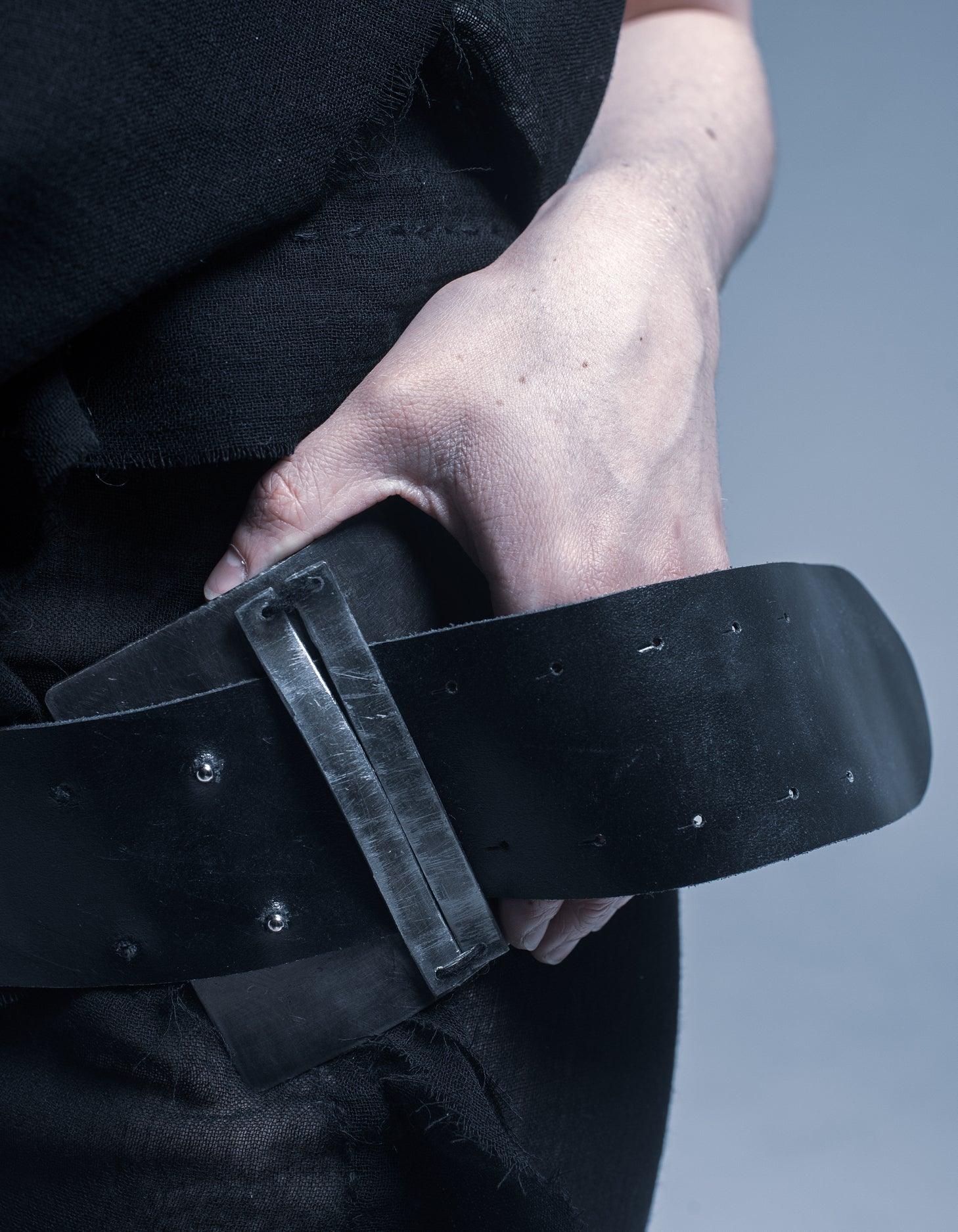 메탈 블랙 벨트