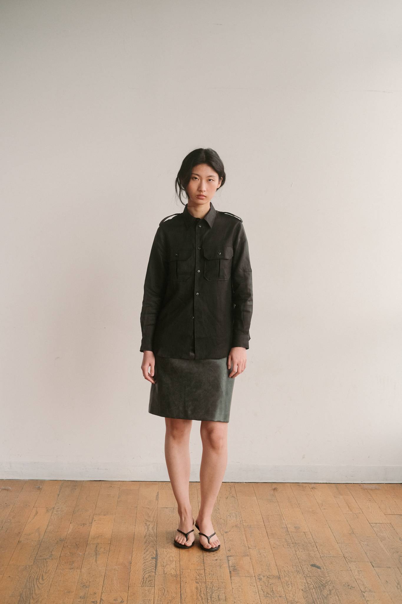 Mingus Work Shirt in Shadow Silk Black Linen