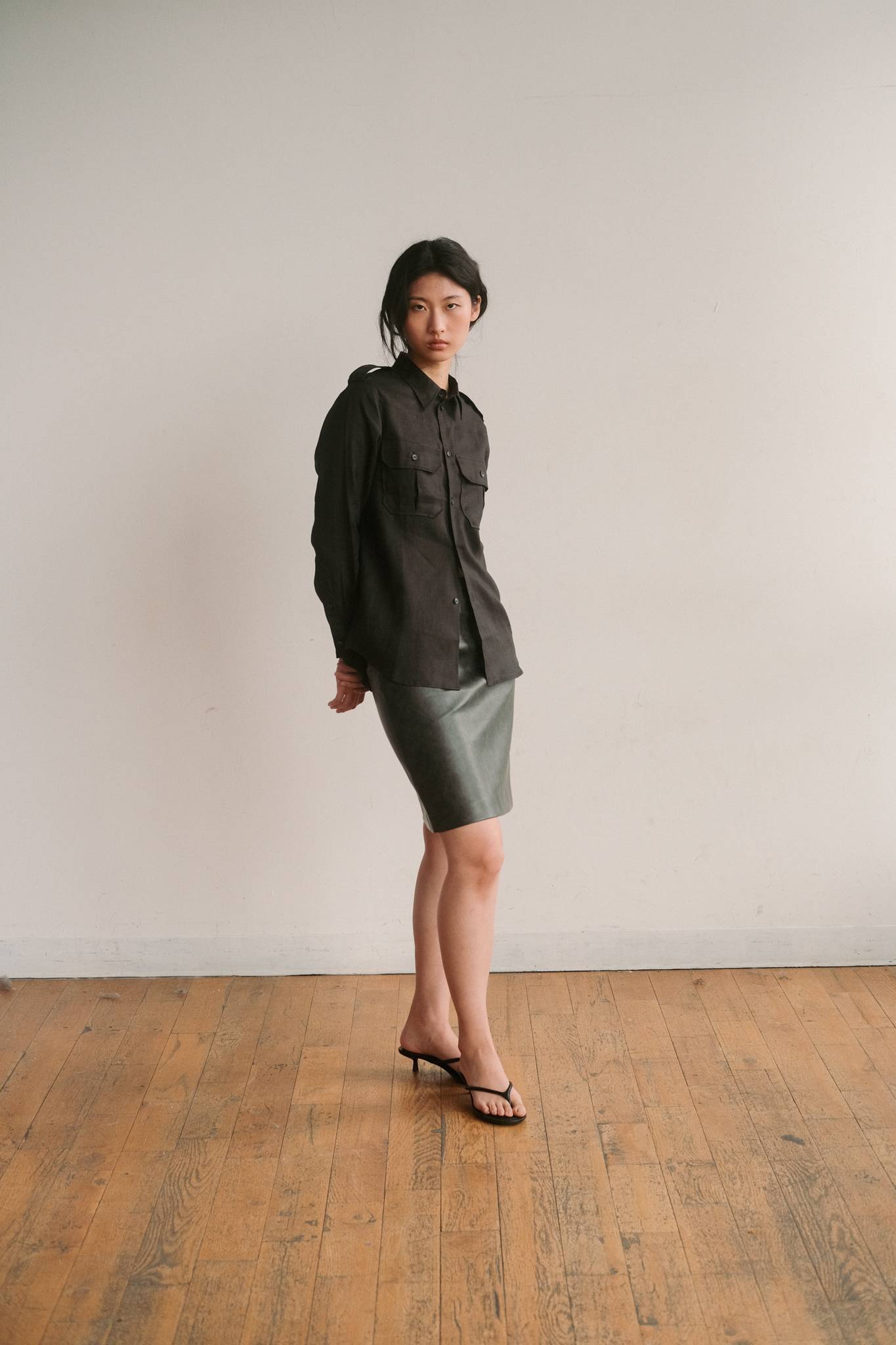 Mingus Work Shirt in Shadow Silk Black Linen