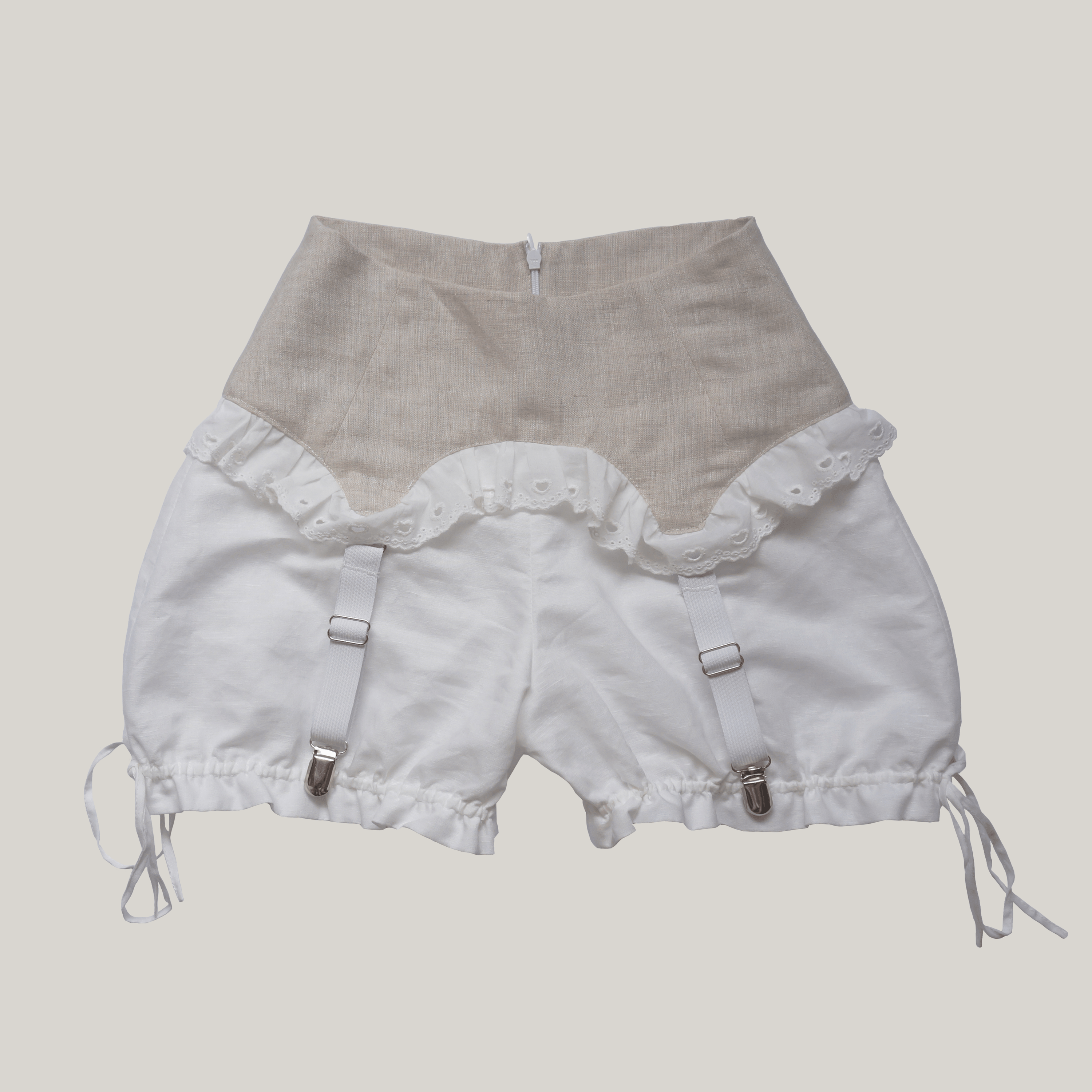 Clover Bloomers in Black