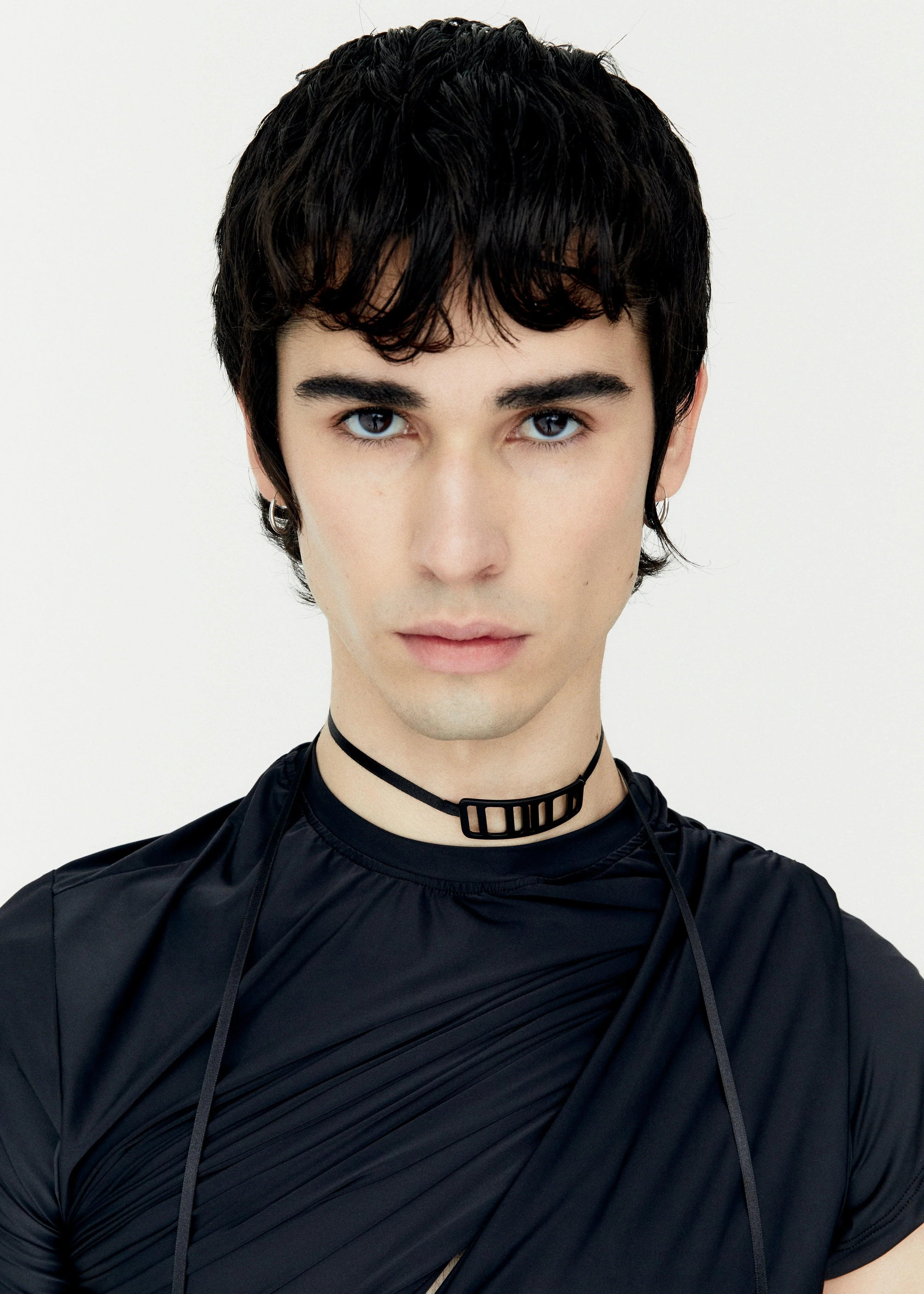 Onrush Choker in Grey