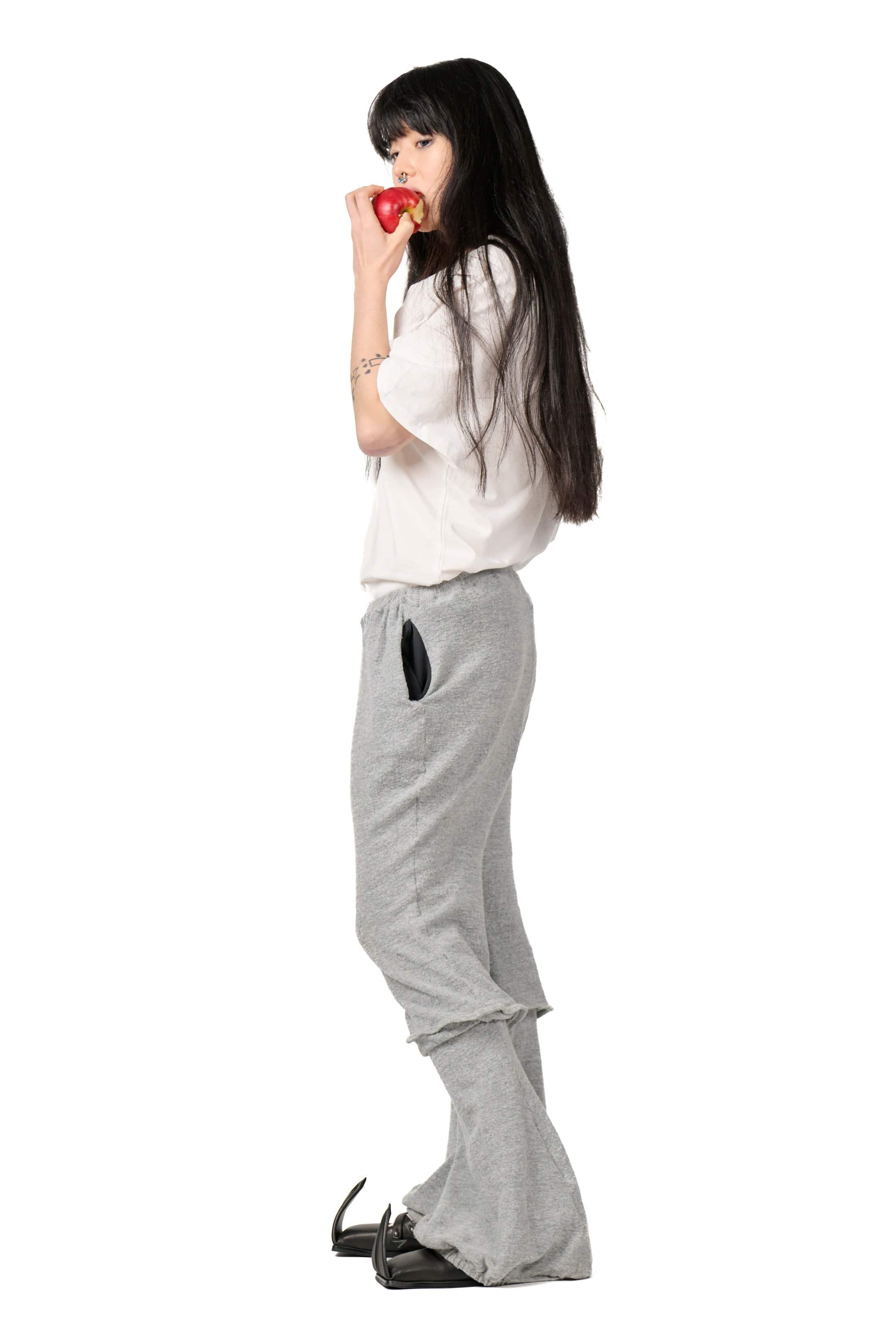 포켓 아웃 물음표 니트 팬츠