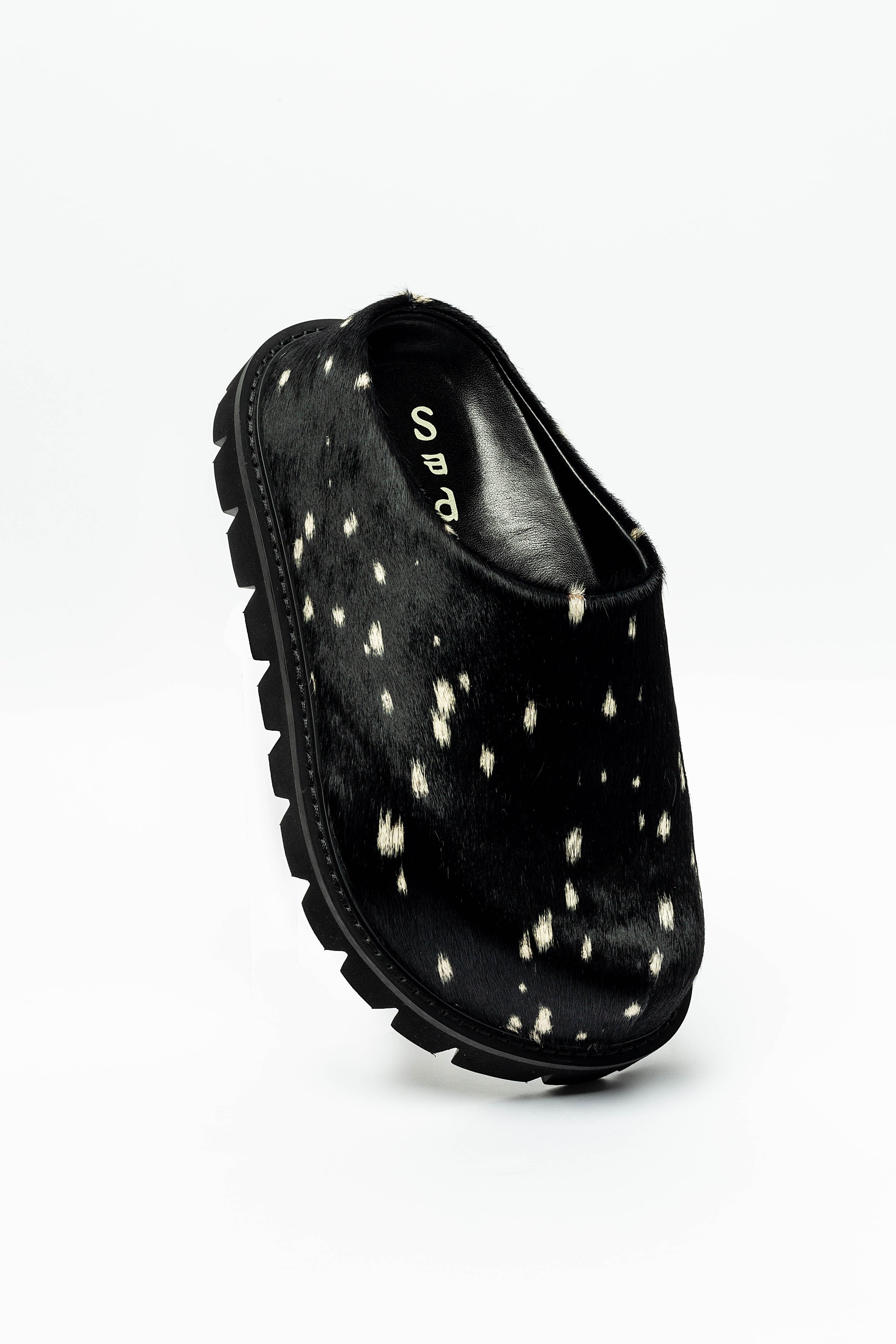 Roam Black Pony