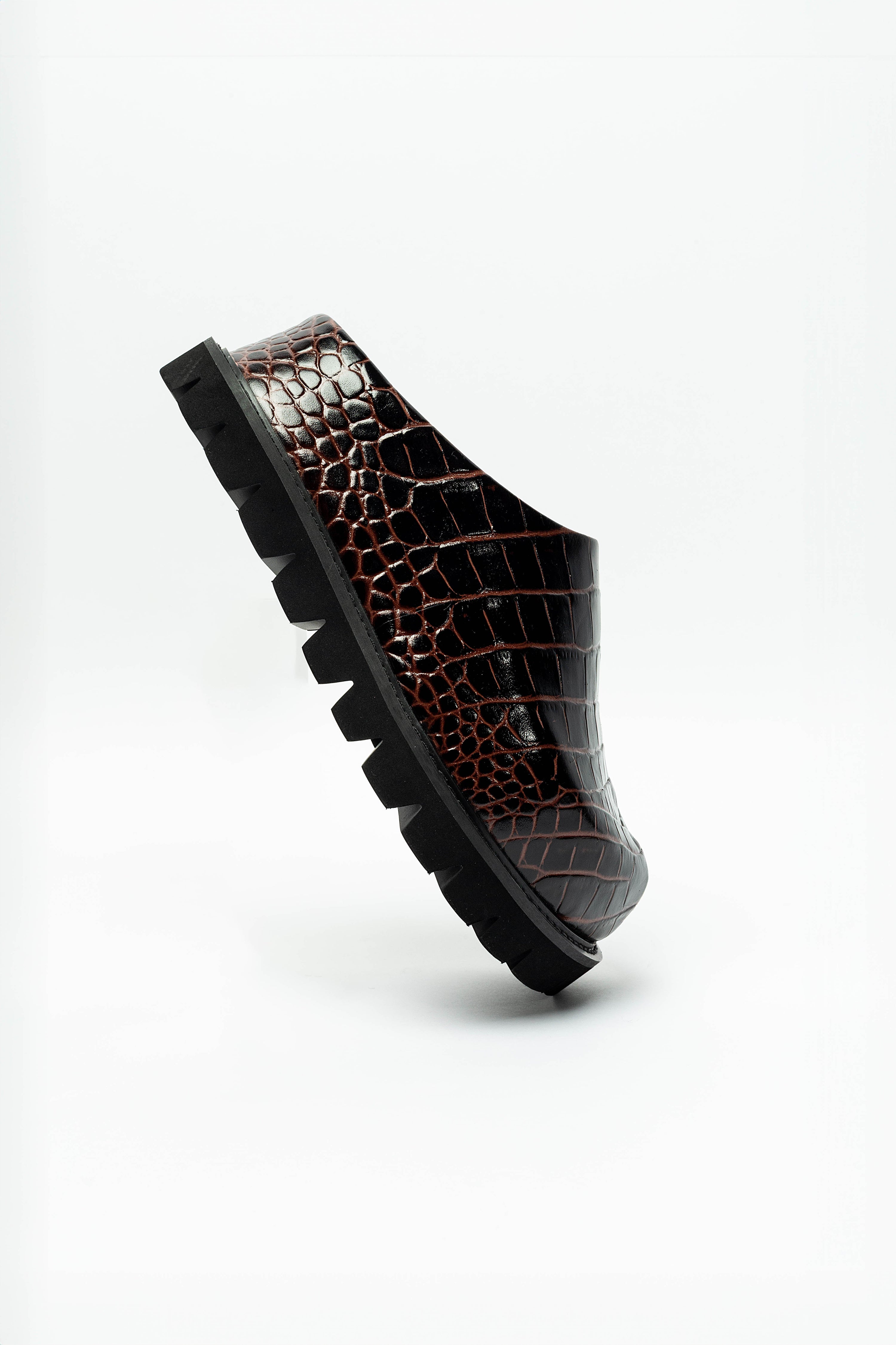 Roam Brown Croc