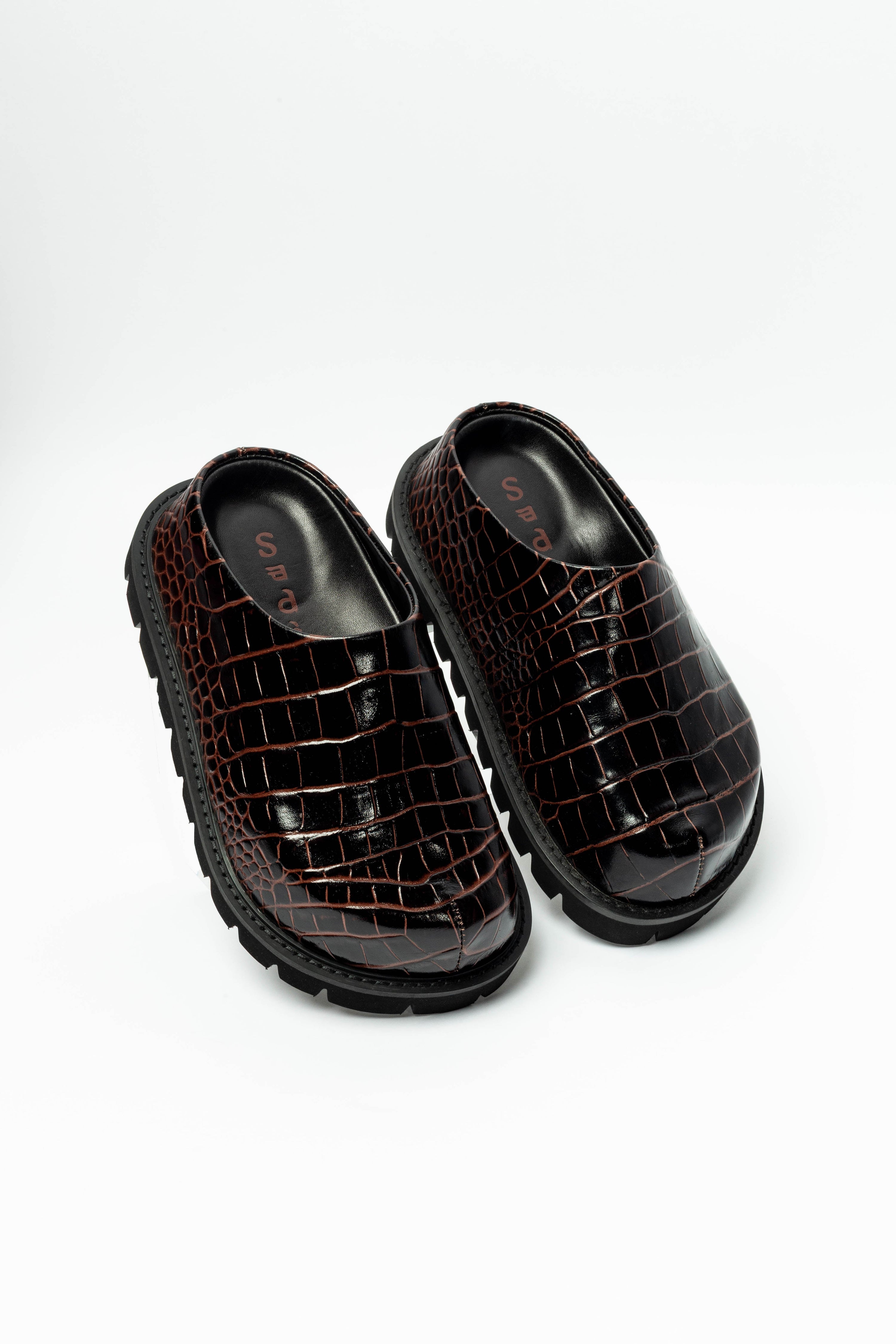 Roam Brown Croc