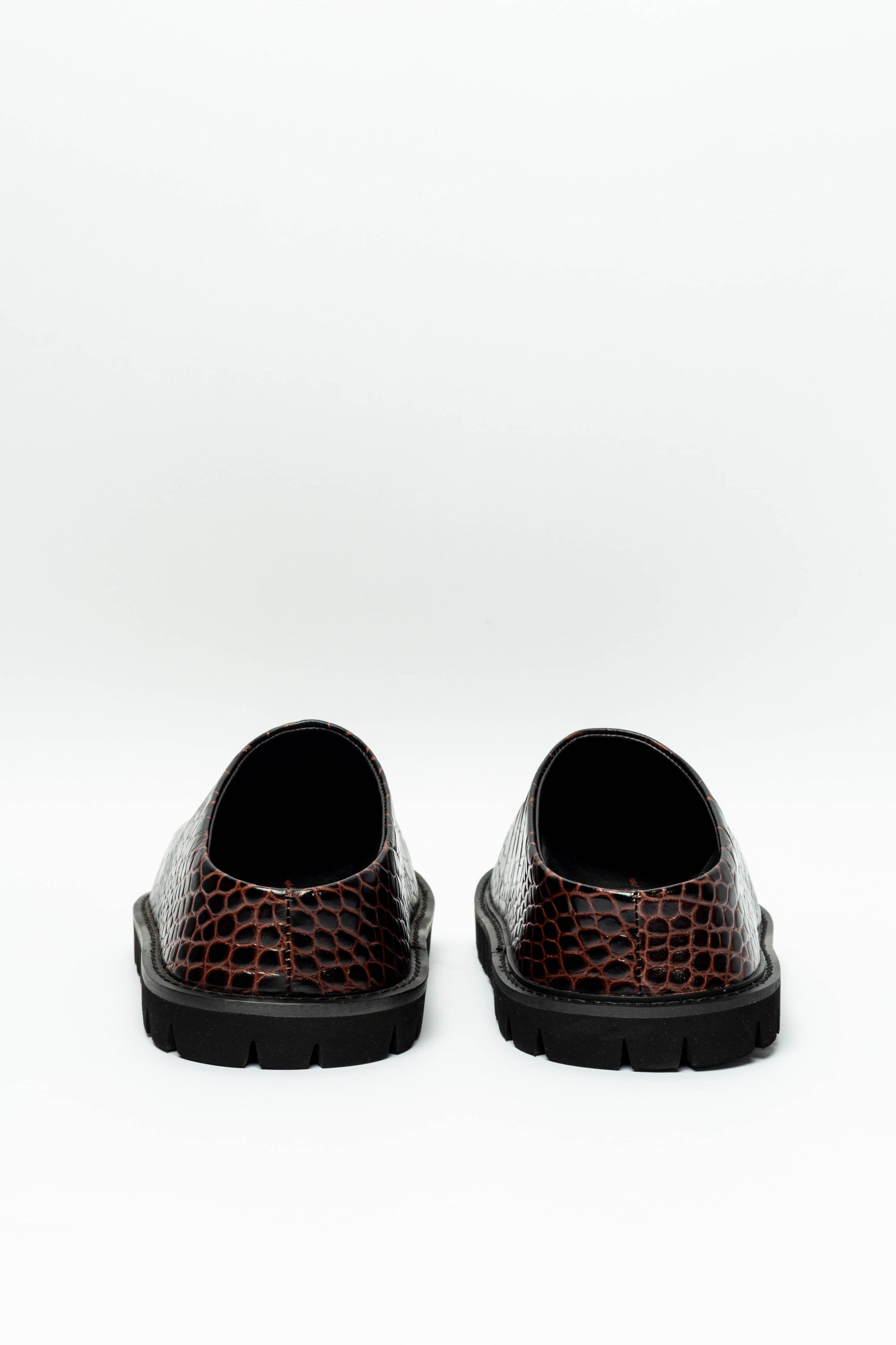Roam Brown Croc