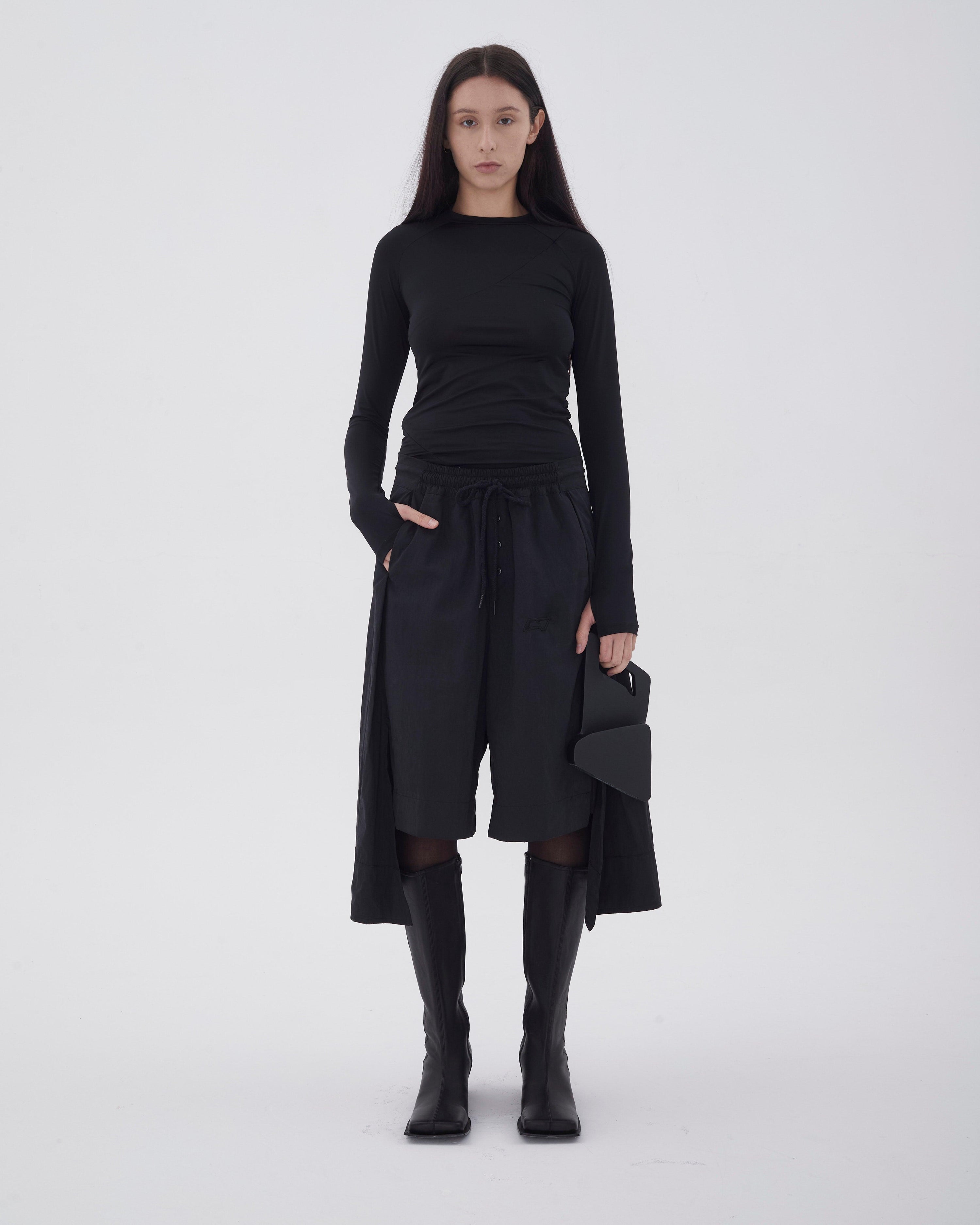 해체된 셔츠-반바지