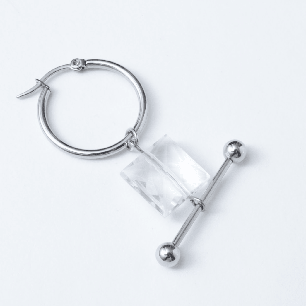 Cadre Single 00W Earring