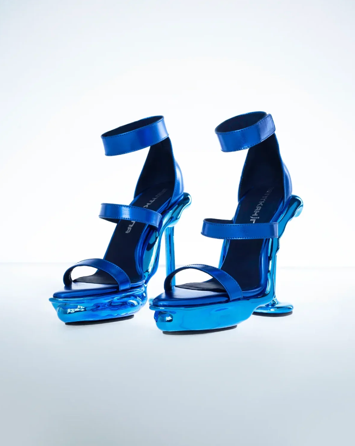 Schwarze Hochglanz-Stepp-Leggings