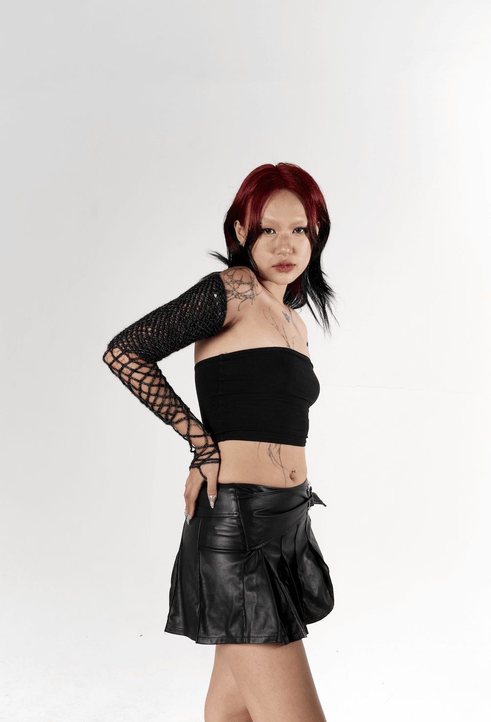 블랙 크로셰 메시 슈러그