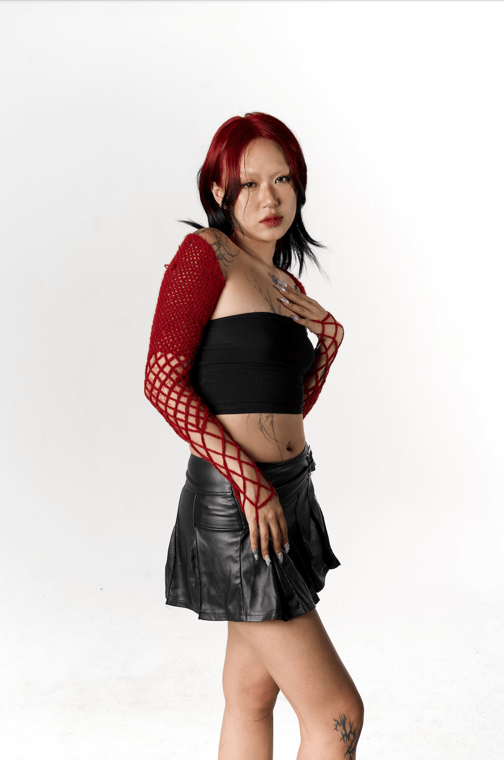 Roter Häkel-Mesh-Achselzucken