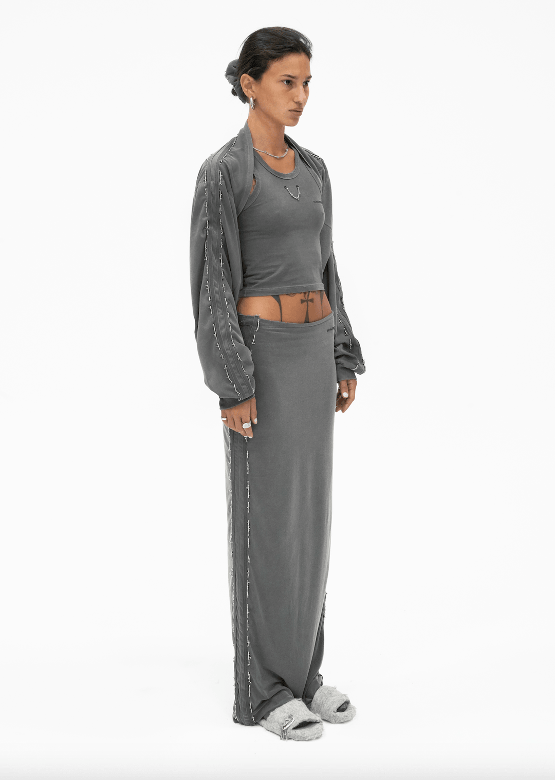 Perlenbesetzter Maxirock