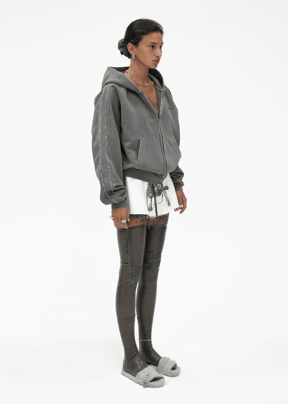 비즈 트랙 후드 티셔츠