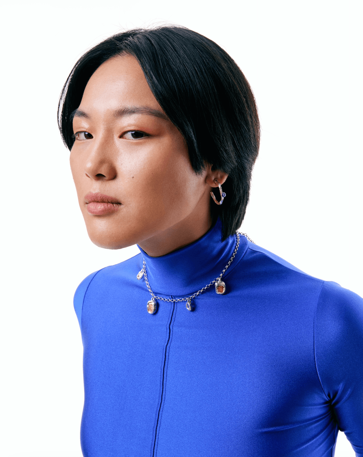 (G) 중력 목걸이