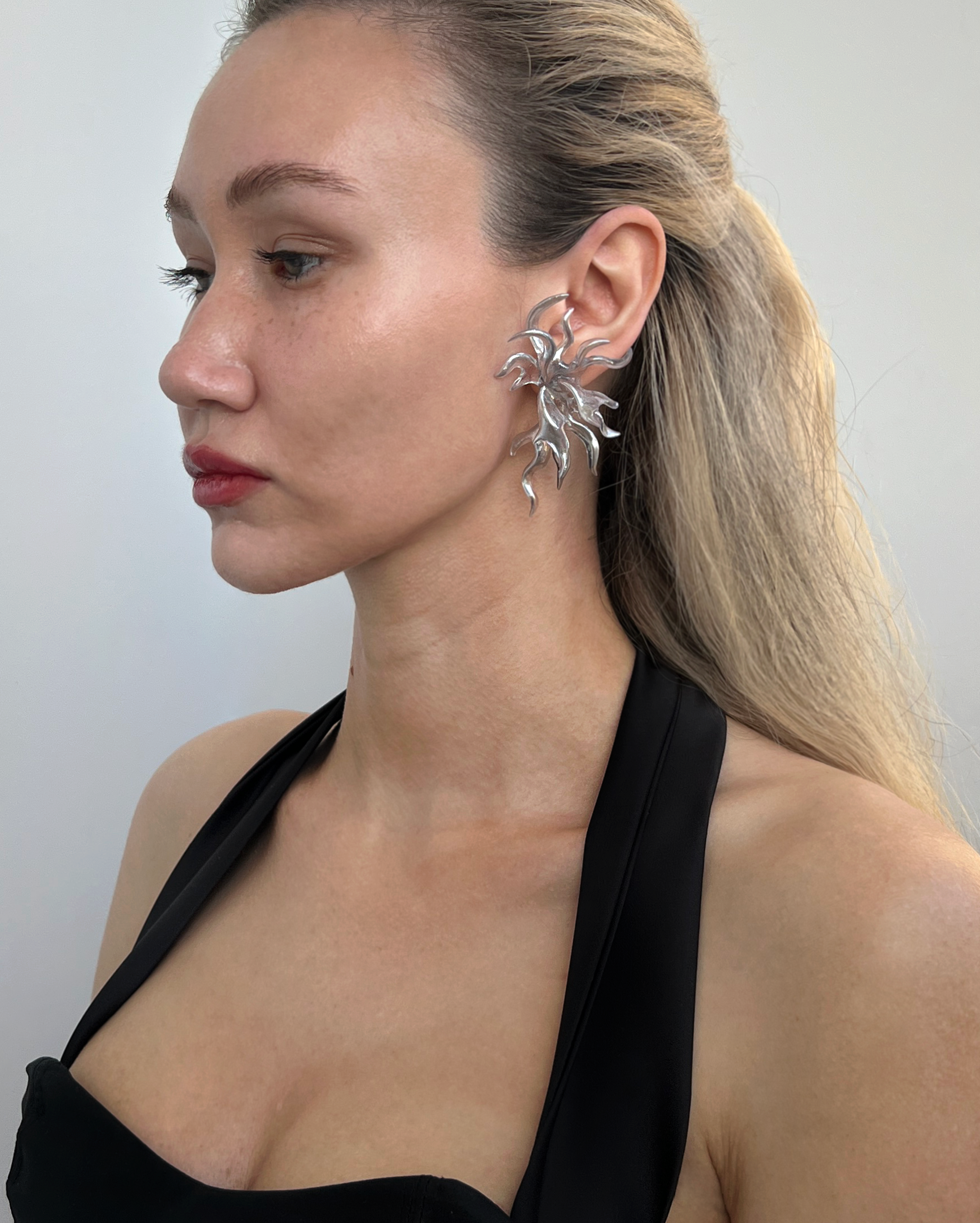 빛나는 산호 귀걸이