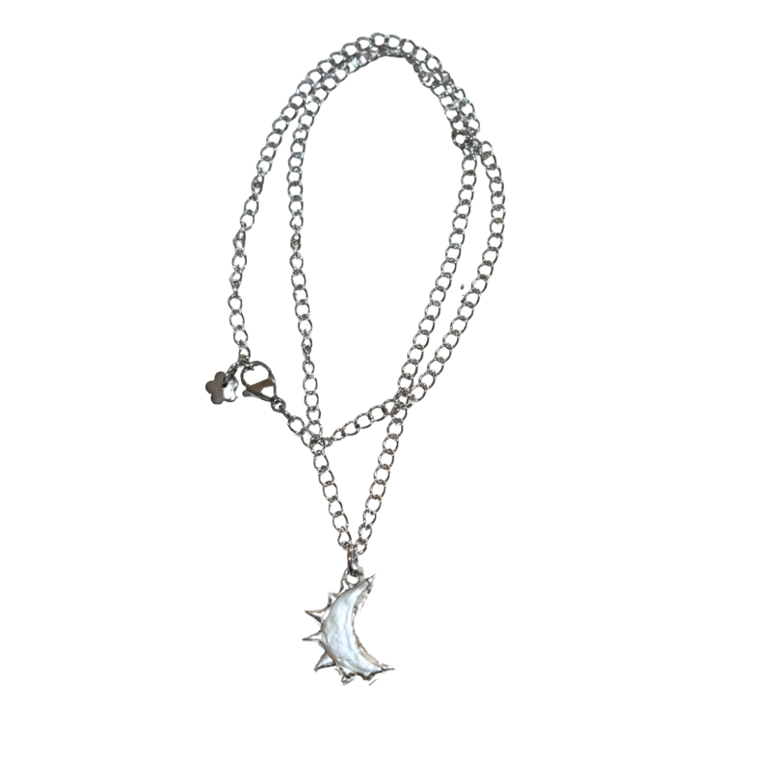 메탈 문 목걸이