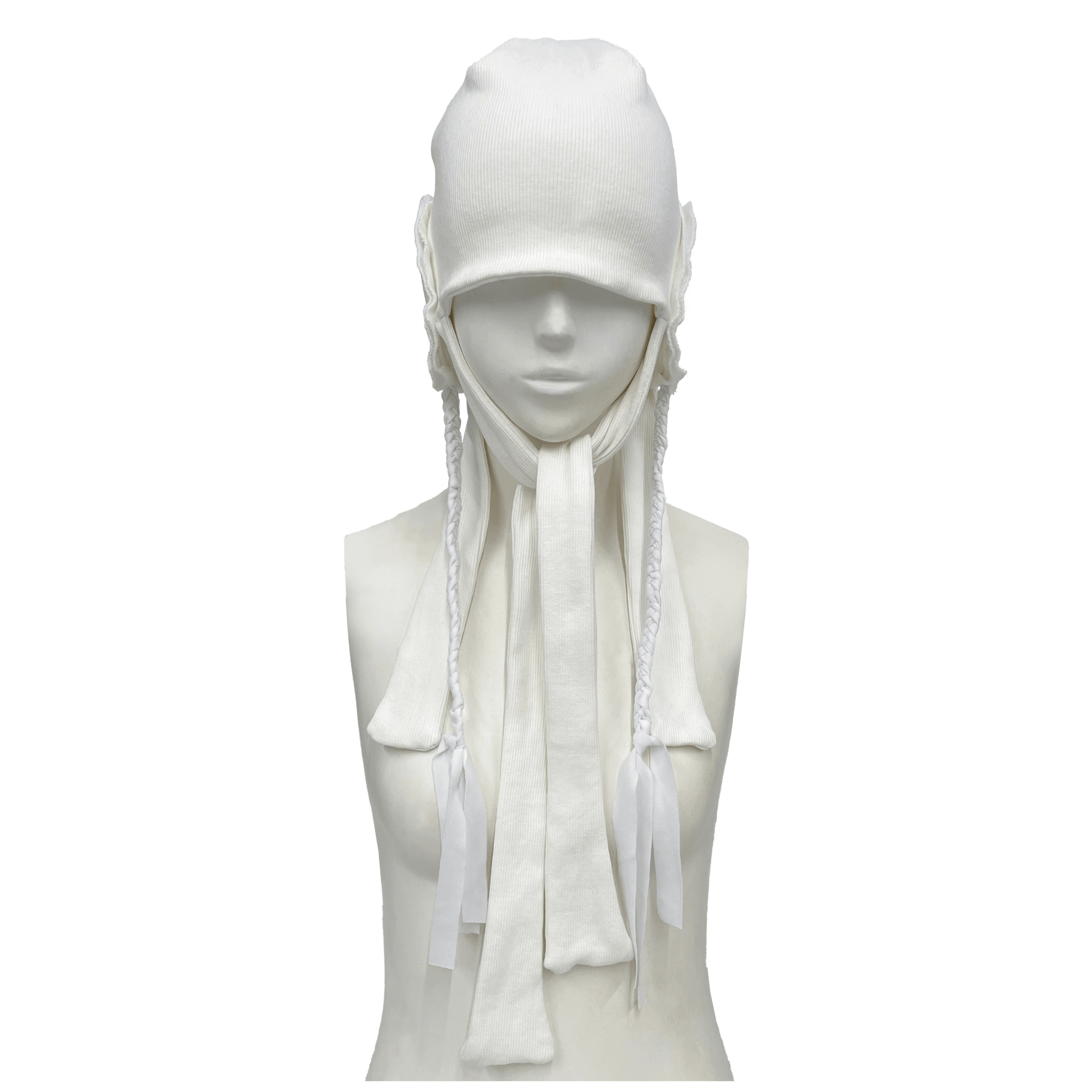 화이트 이어캡 비니