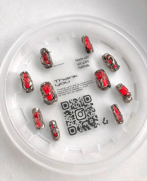 Blob Chrome Nails in Red