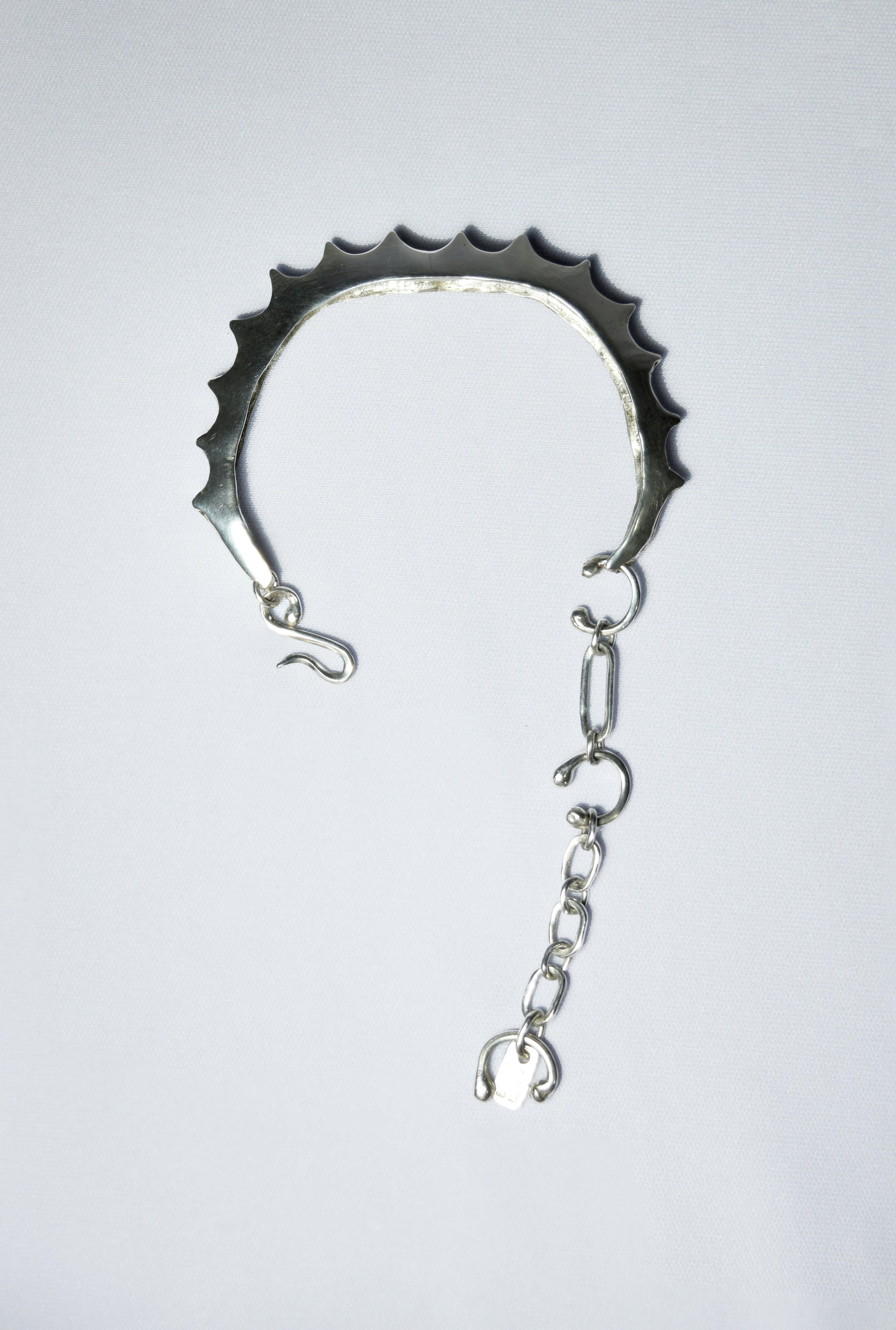 쉘 스파이크 팔찌