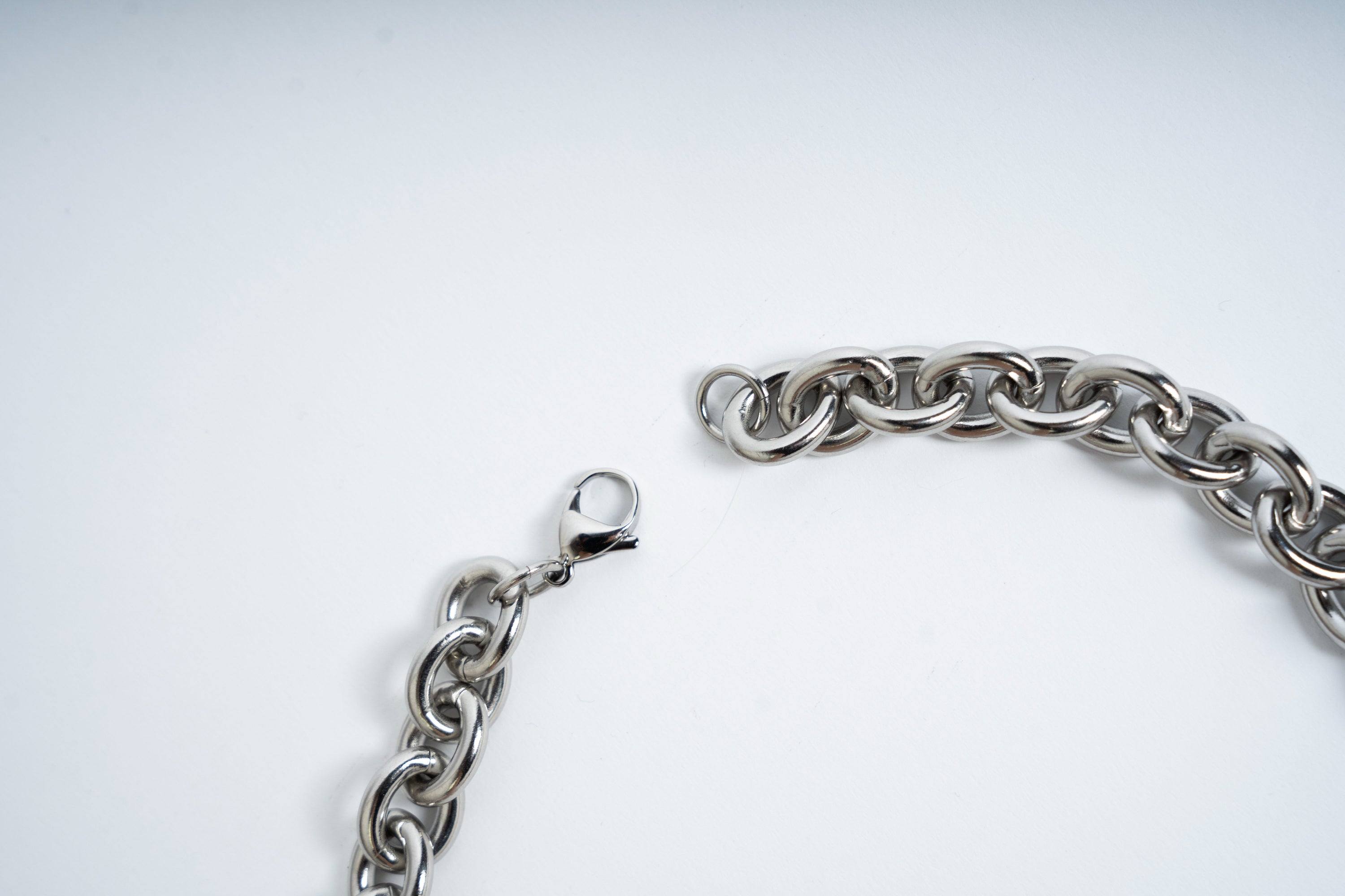 절망적인 하트 목걸이 