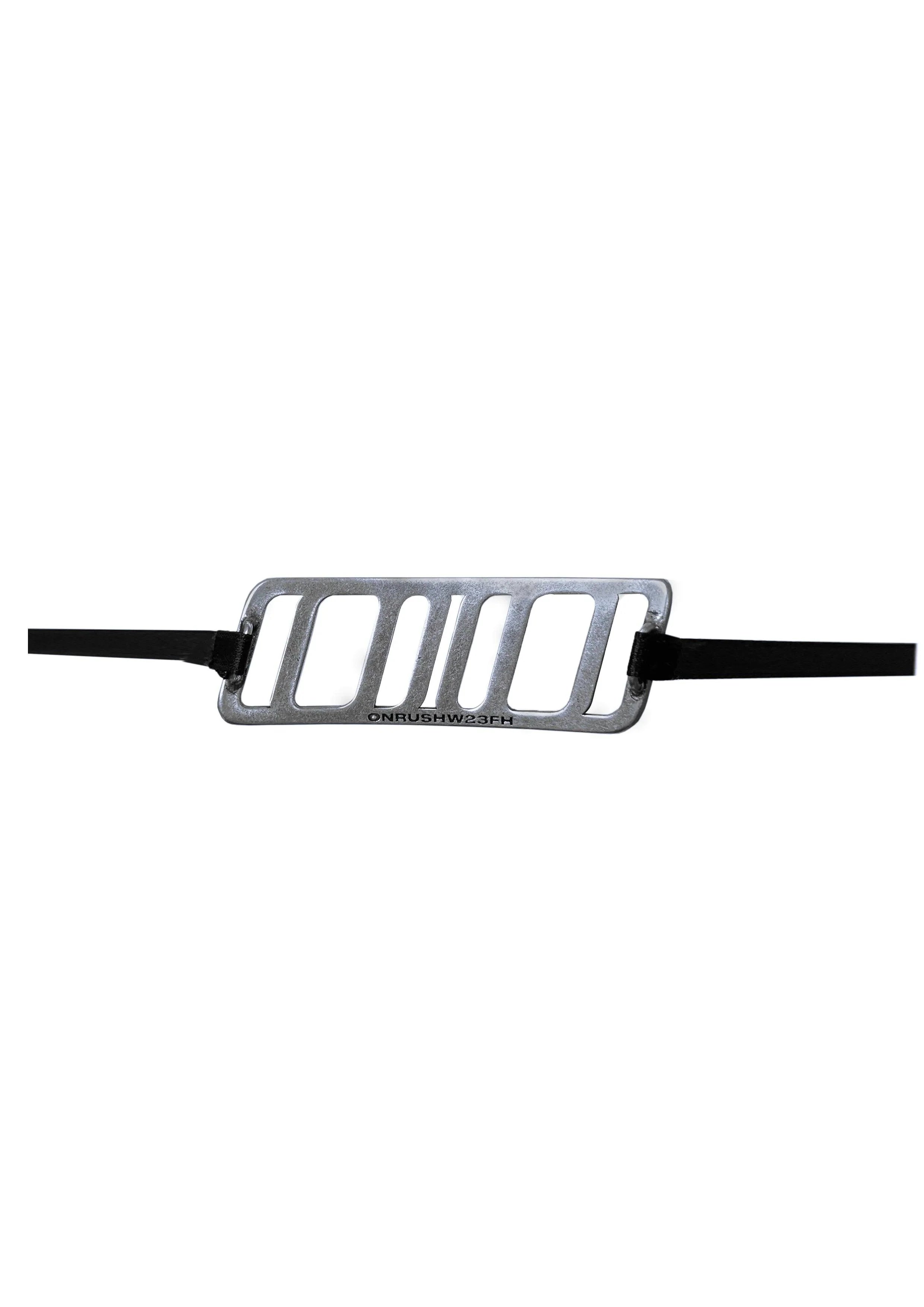 Onrush Choker in Grey