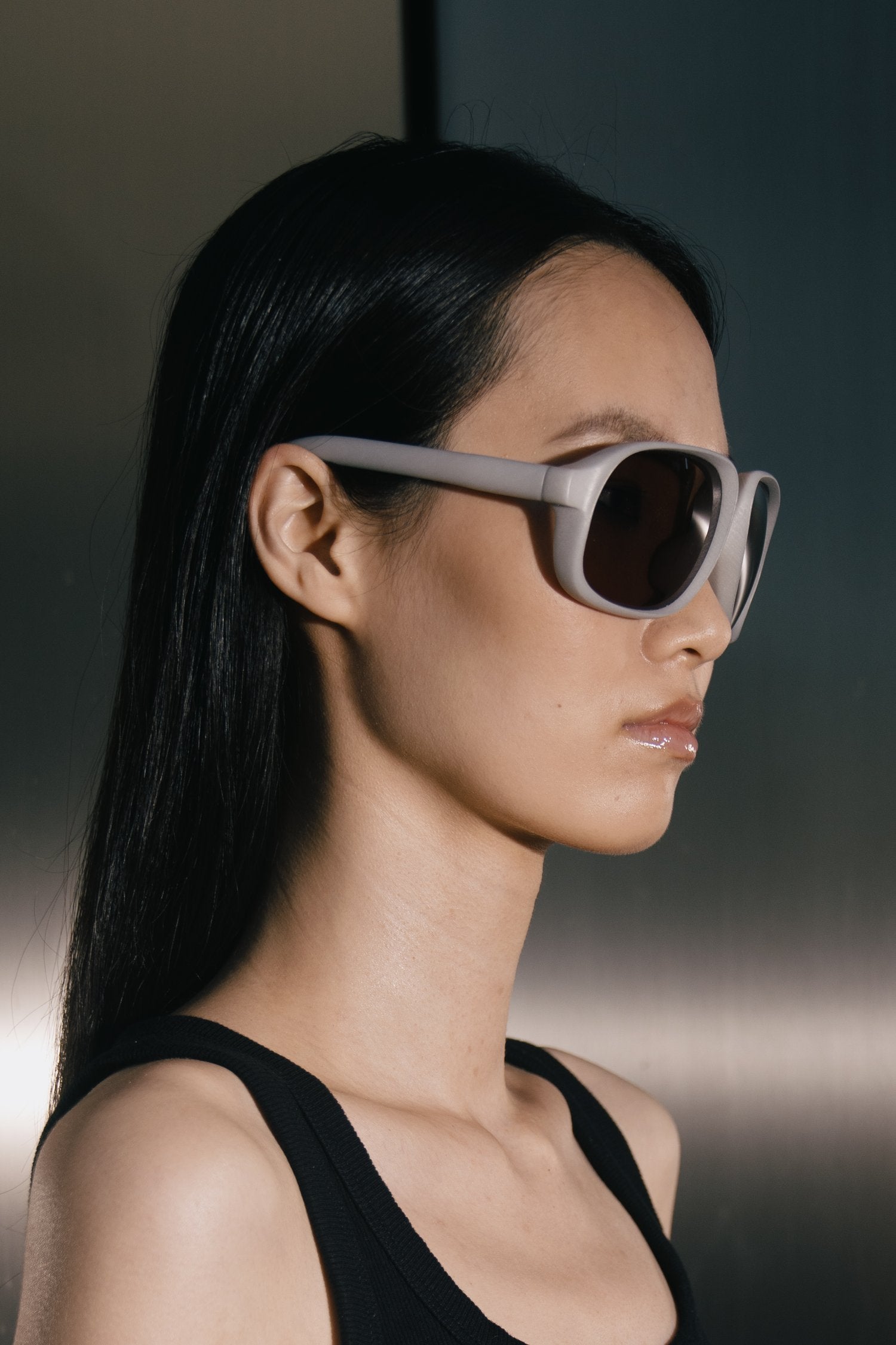 Bugzy in Bone White and Brown