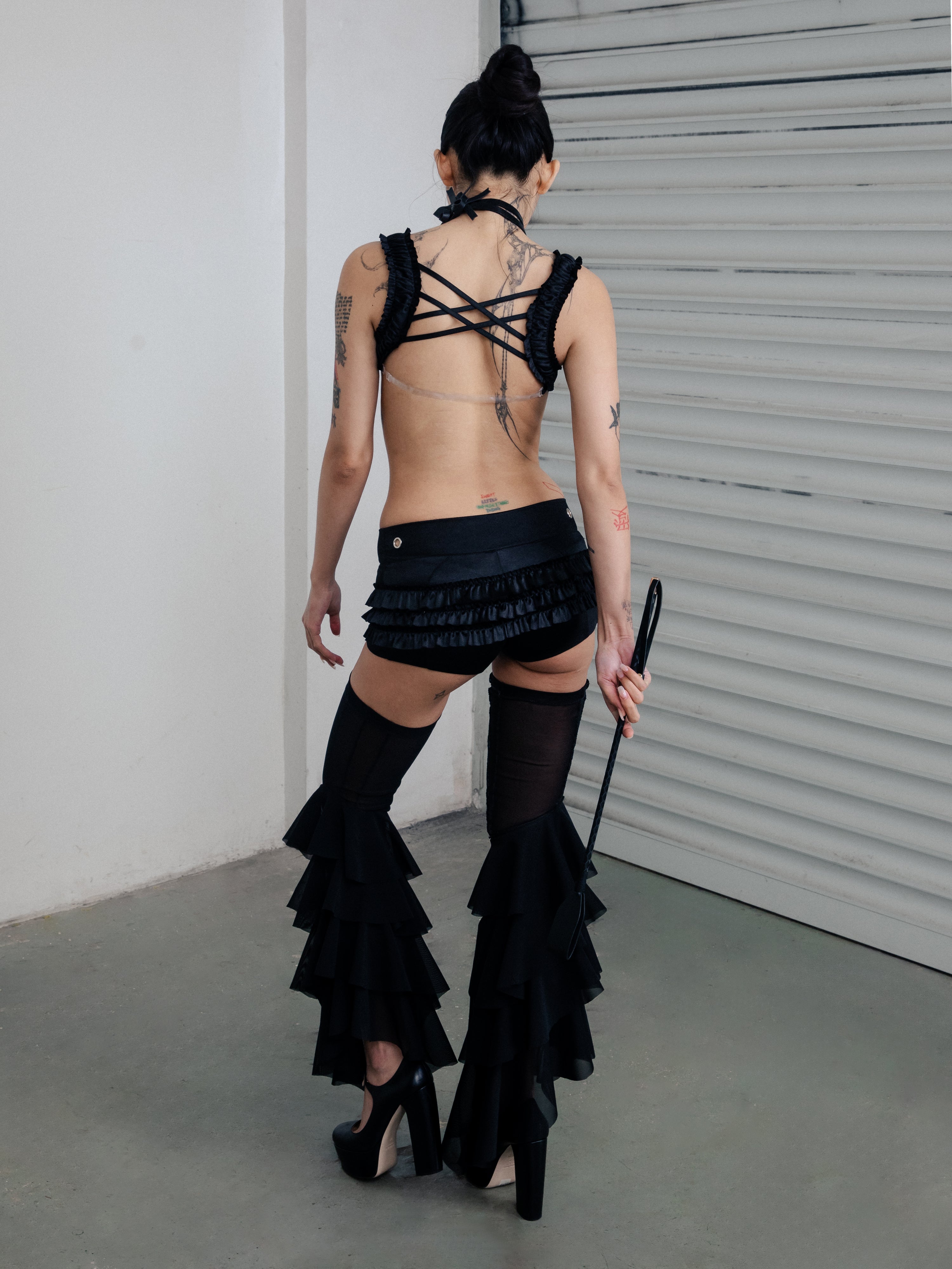 Layered Flounce Leg Frills in Black