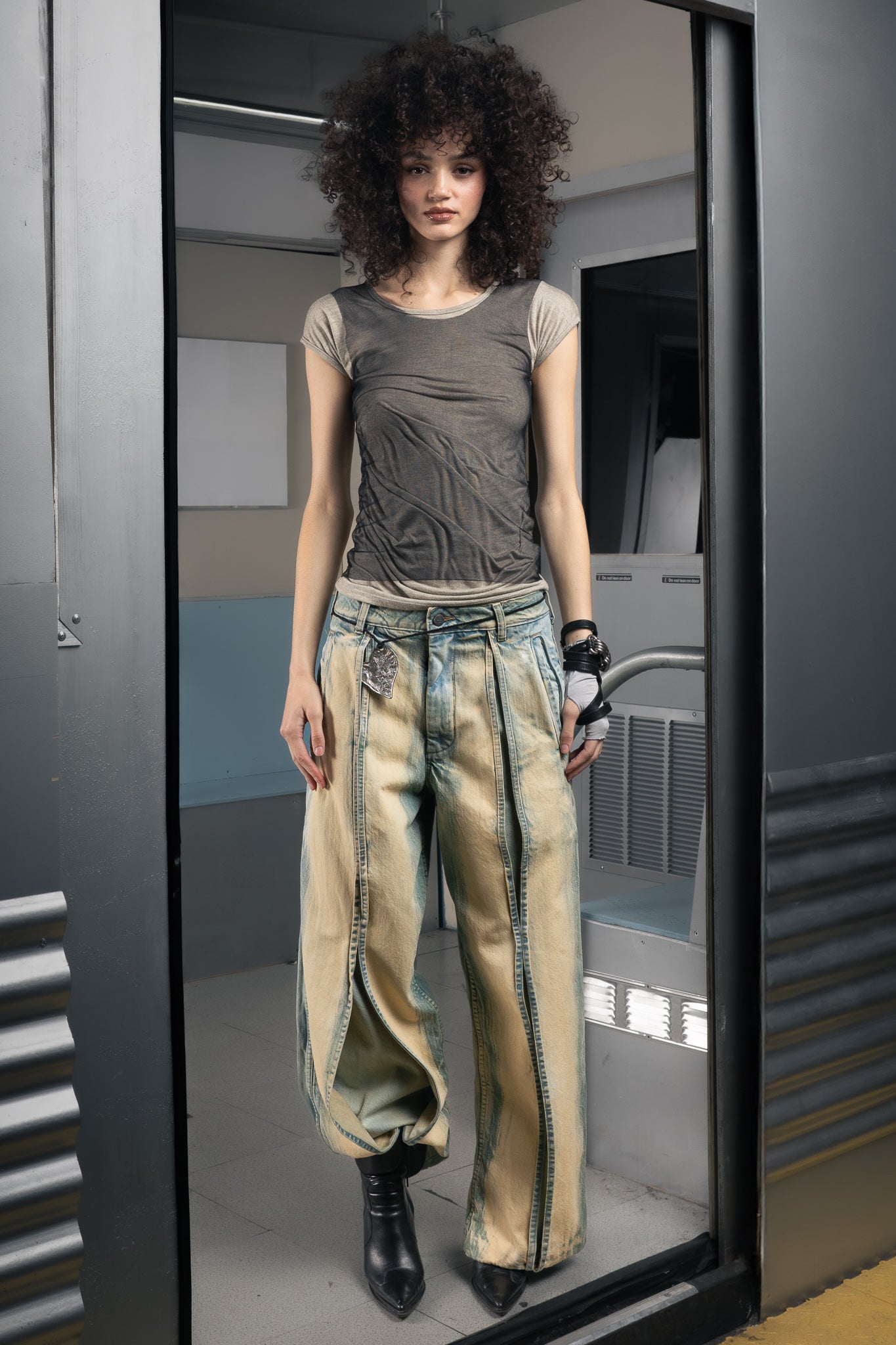 블랙 세서미 네트 티셔츠