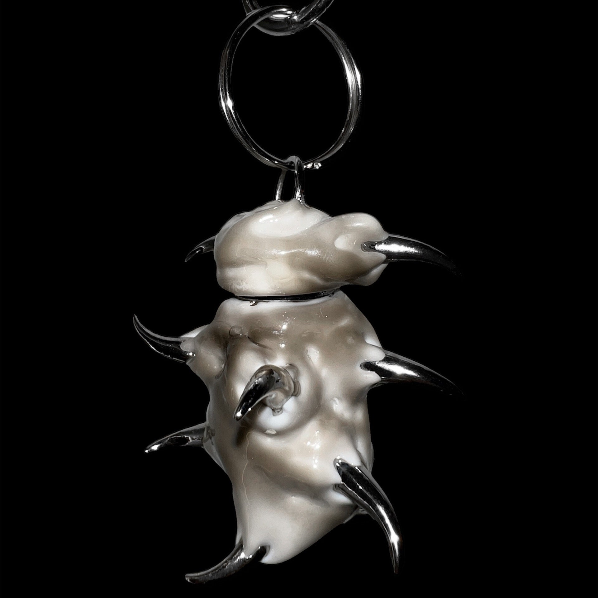 흰색 알약 케이스 키체인