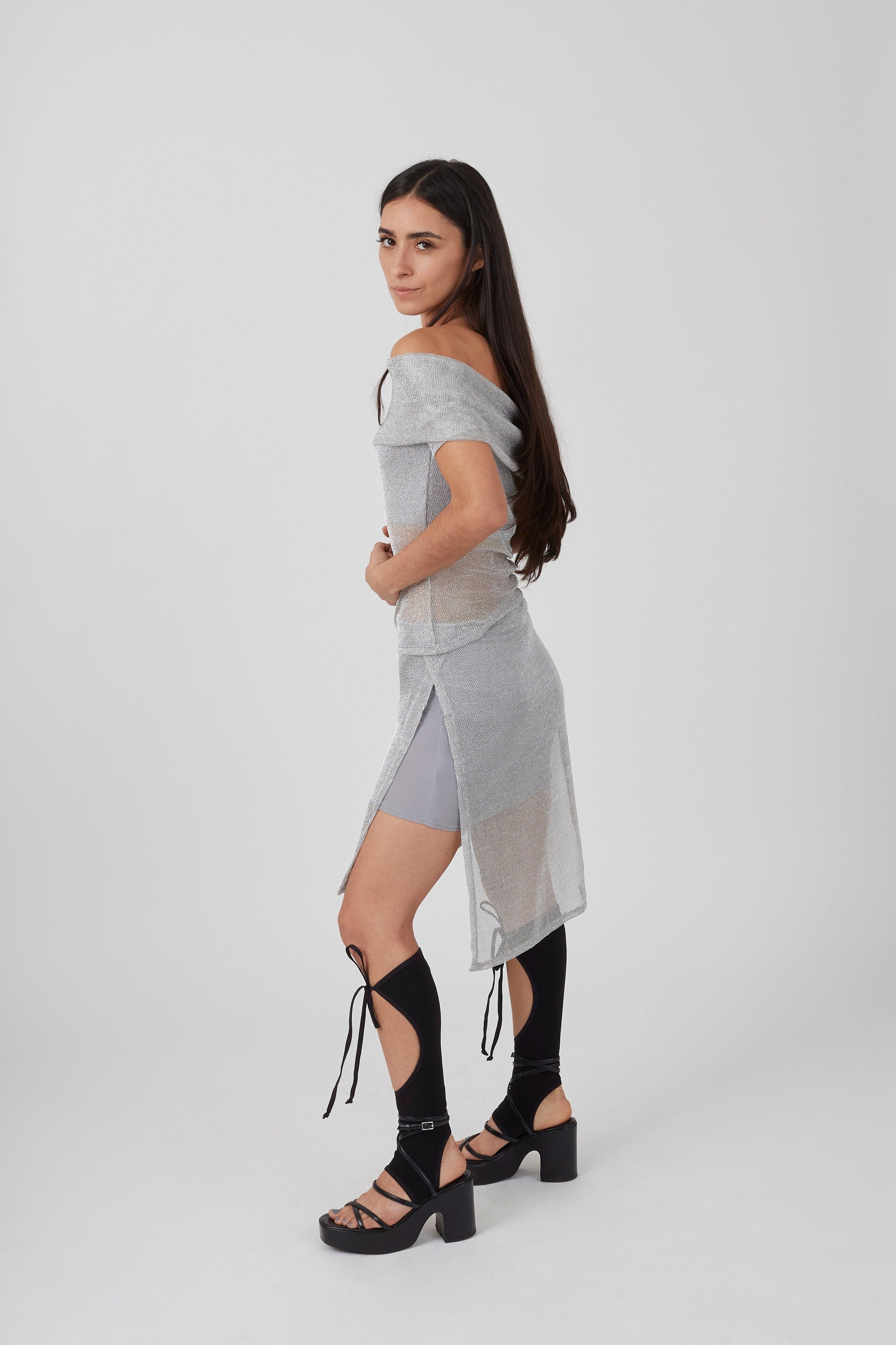 Pointe Knee High Socks in Grey
