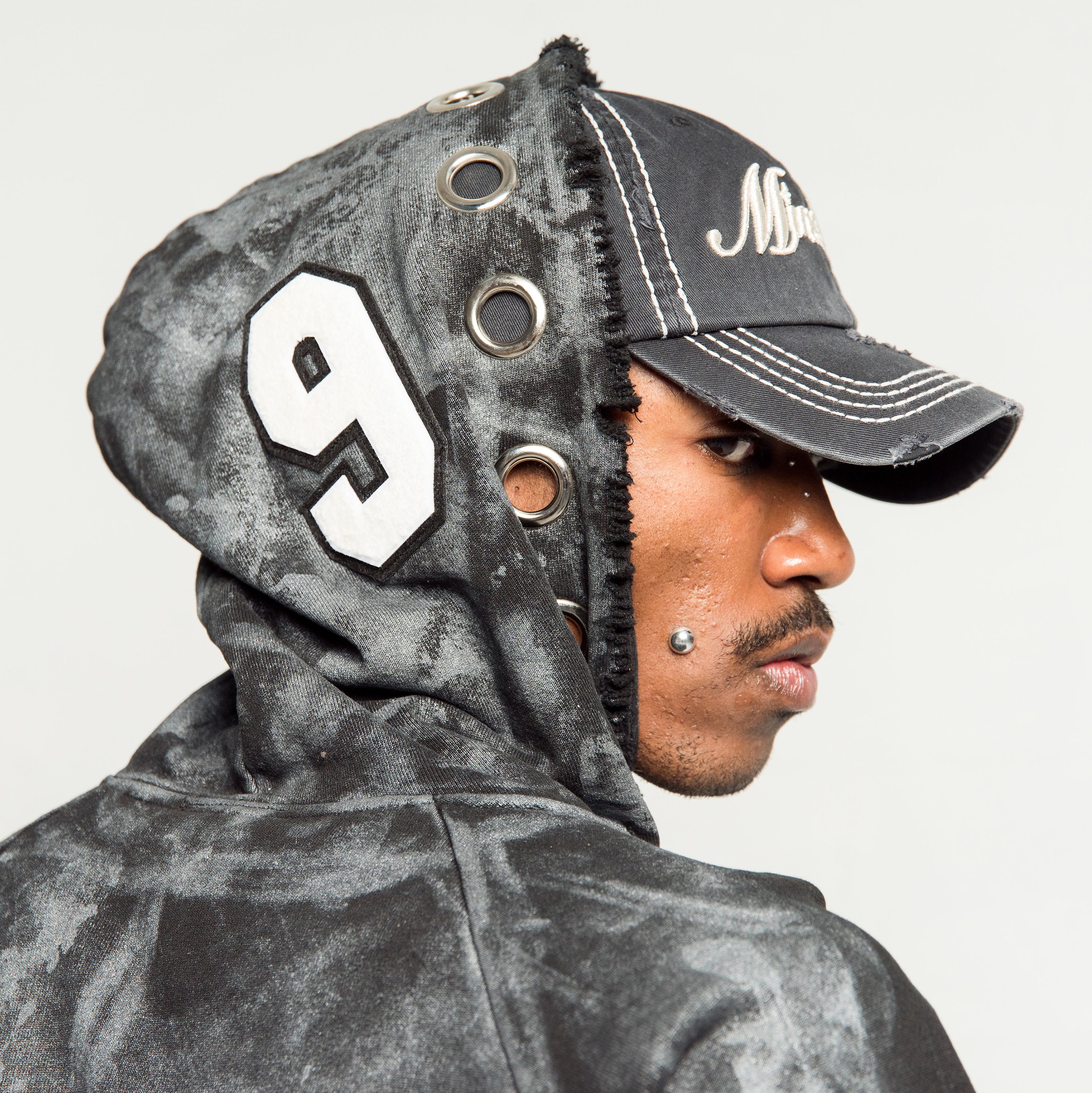 팀플레이어 후드티