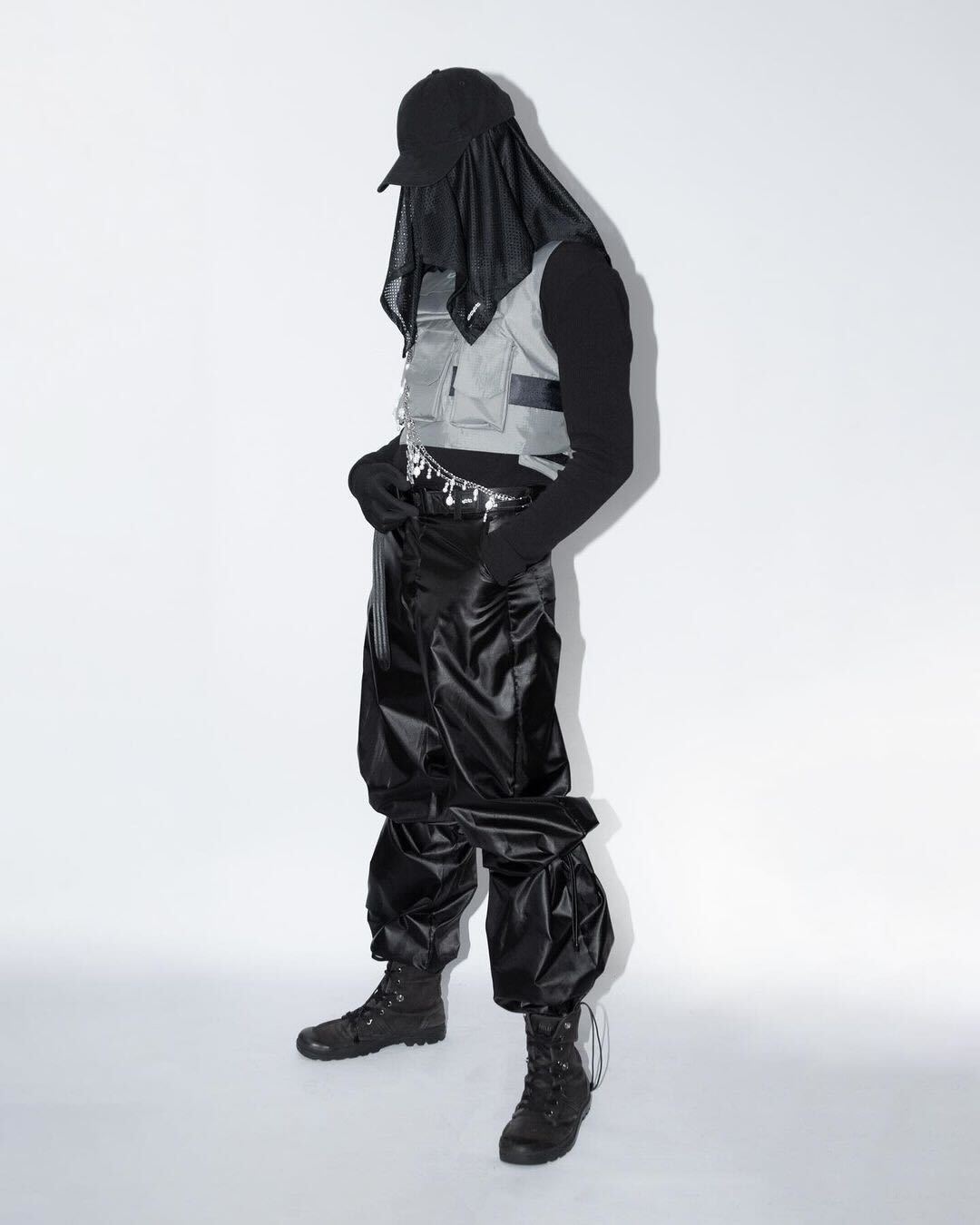 Short Mesh Veil