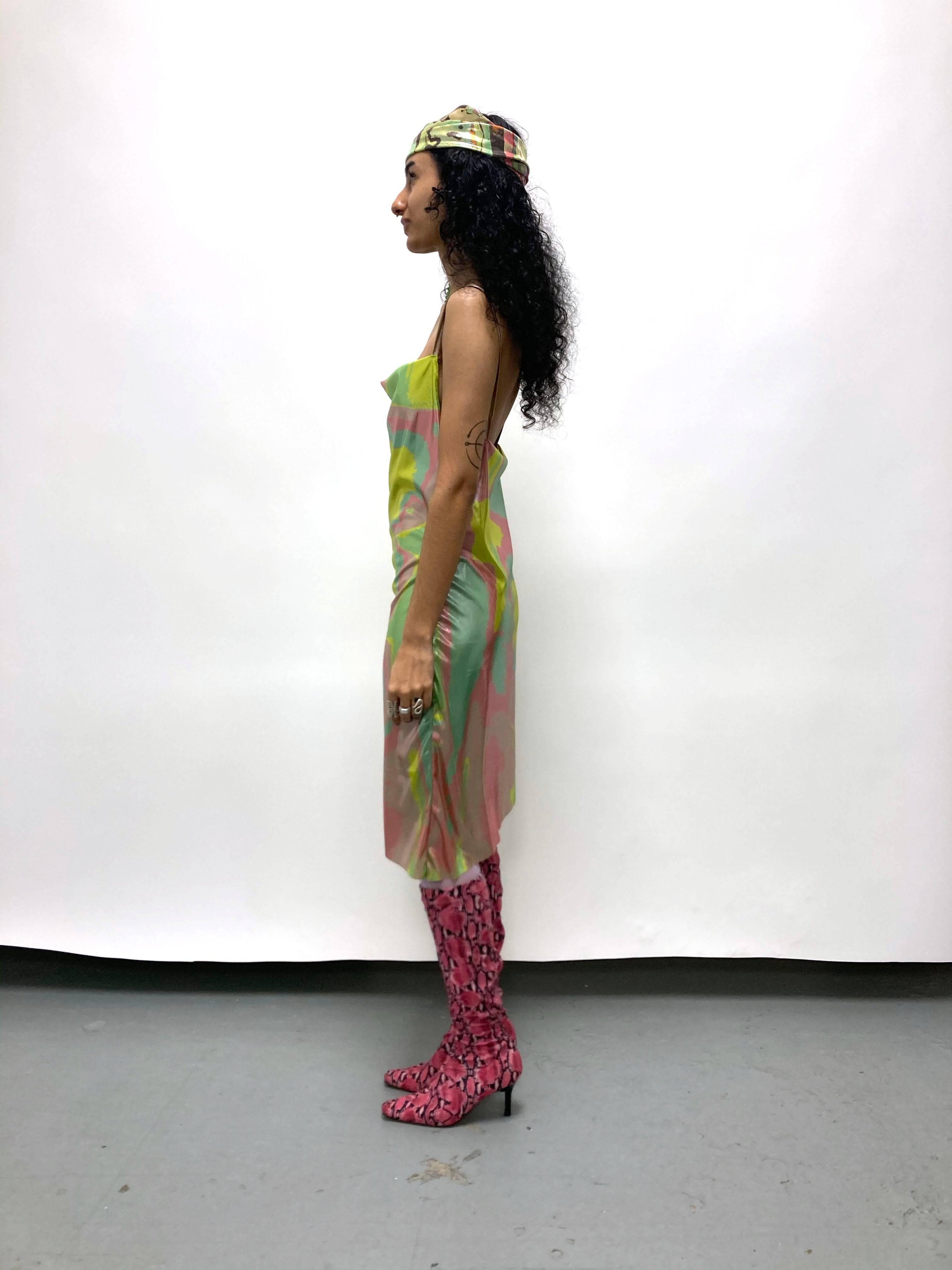 리퀴드 바디 슬립 드레스