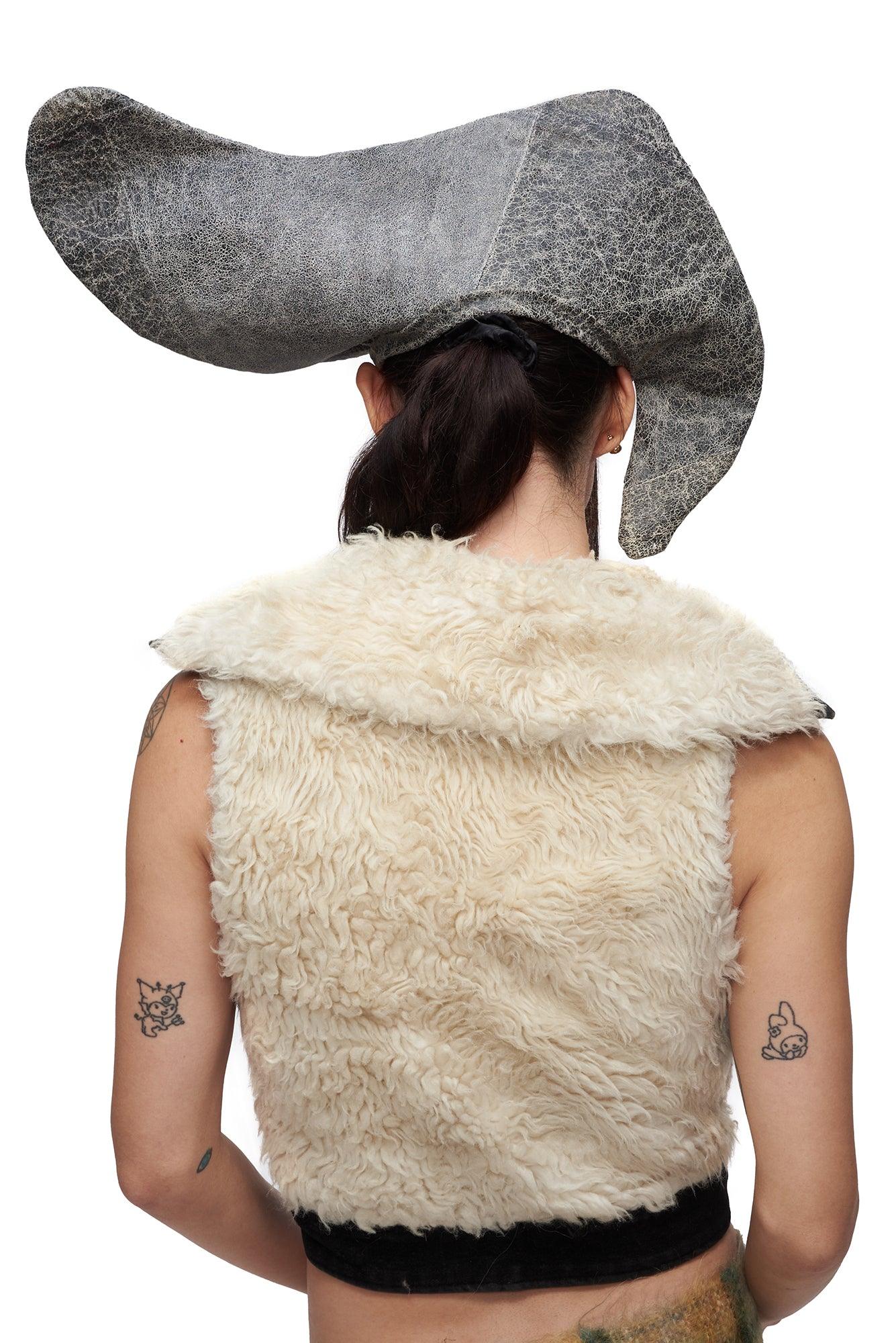 운디네 광대 머리 장식