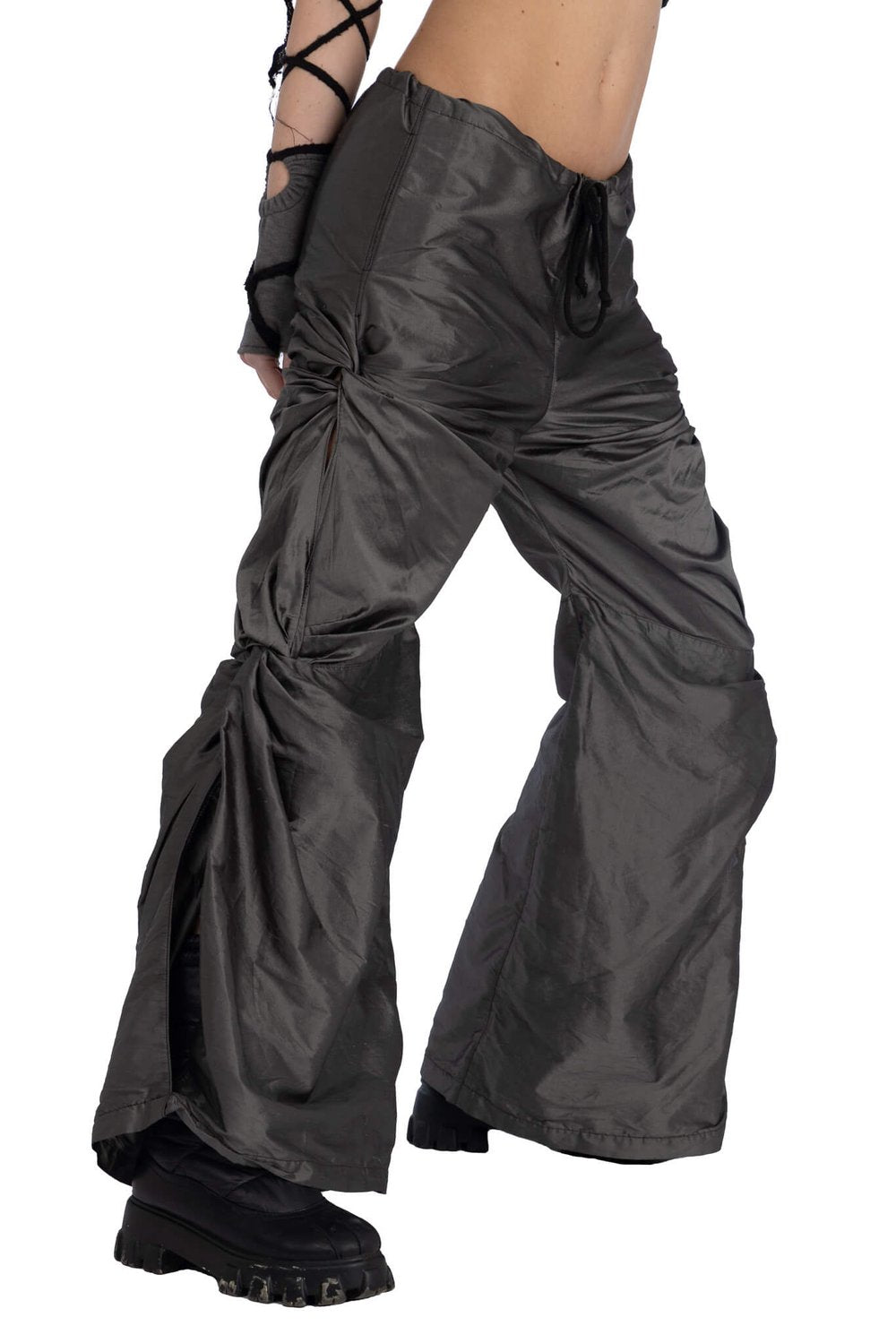 Silk Whirlpool Parachute Pants in Charcoal